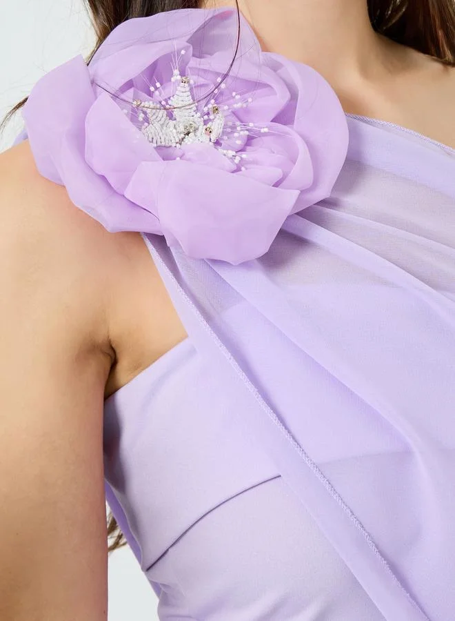 تايك تو فستان طويل ضيق بأكتاف مكشوفة وتفاصيل كيب للنساء